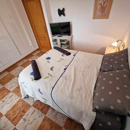 Casa En A Colina 69 Βίλα Οριουέλα Εξωτερικό φωτογραφία