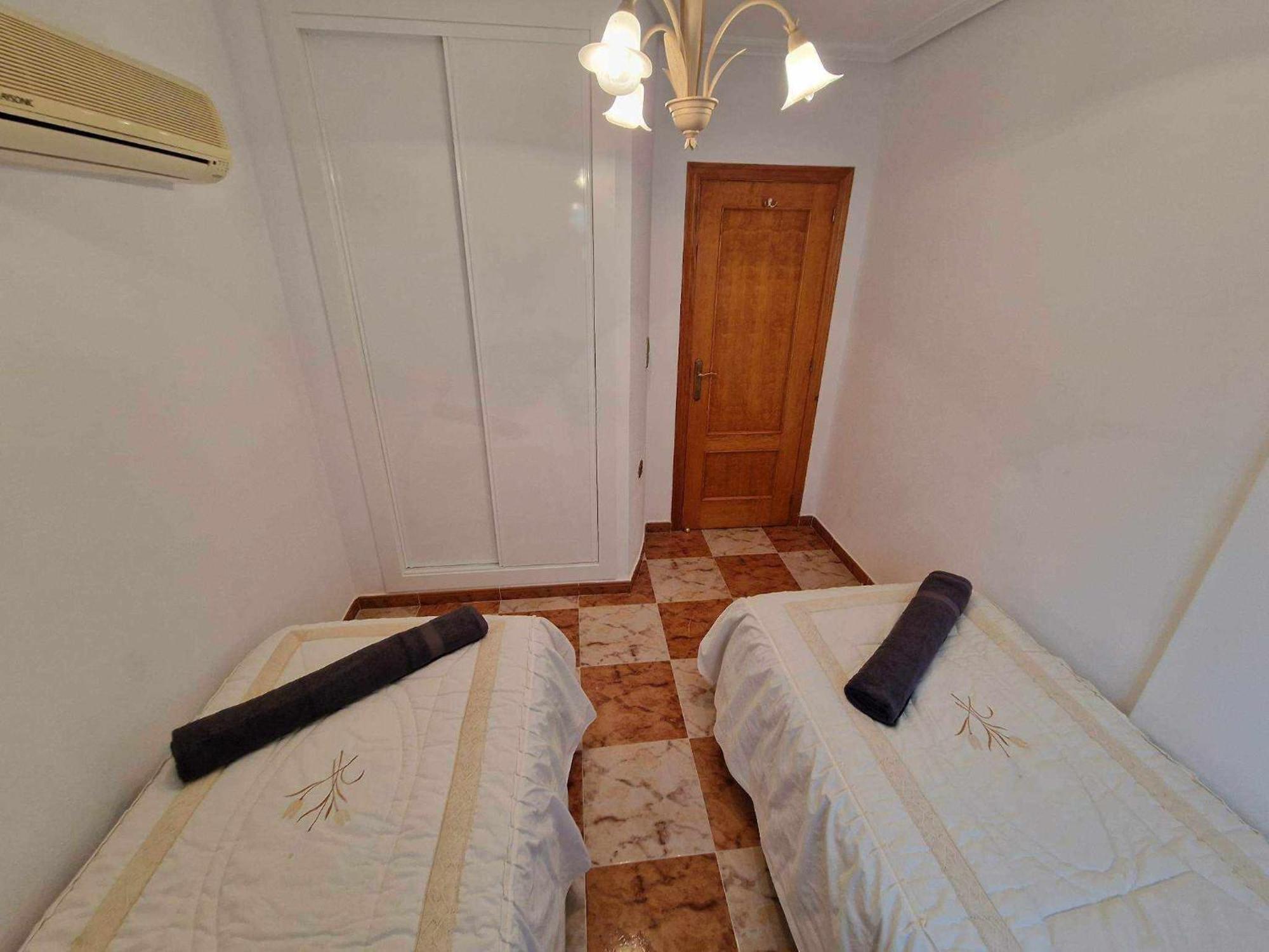 Casa En A Colina 69 Βίλα Οριουέλα Εξωτερικό φωτογραφία